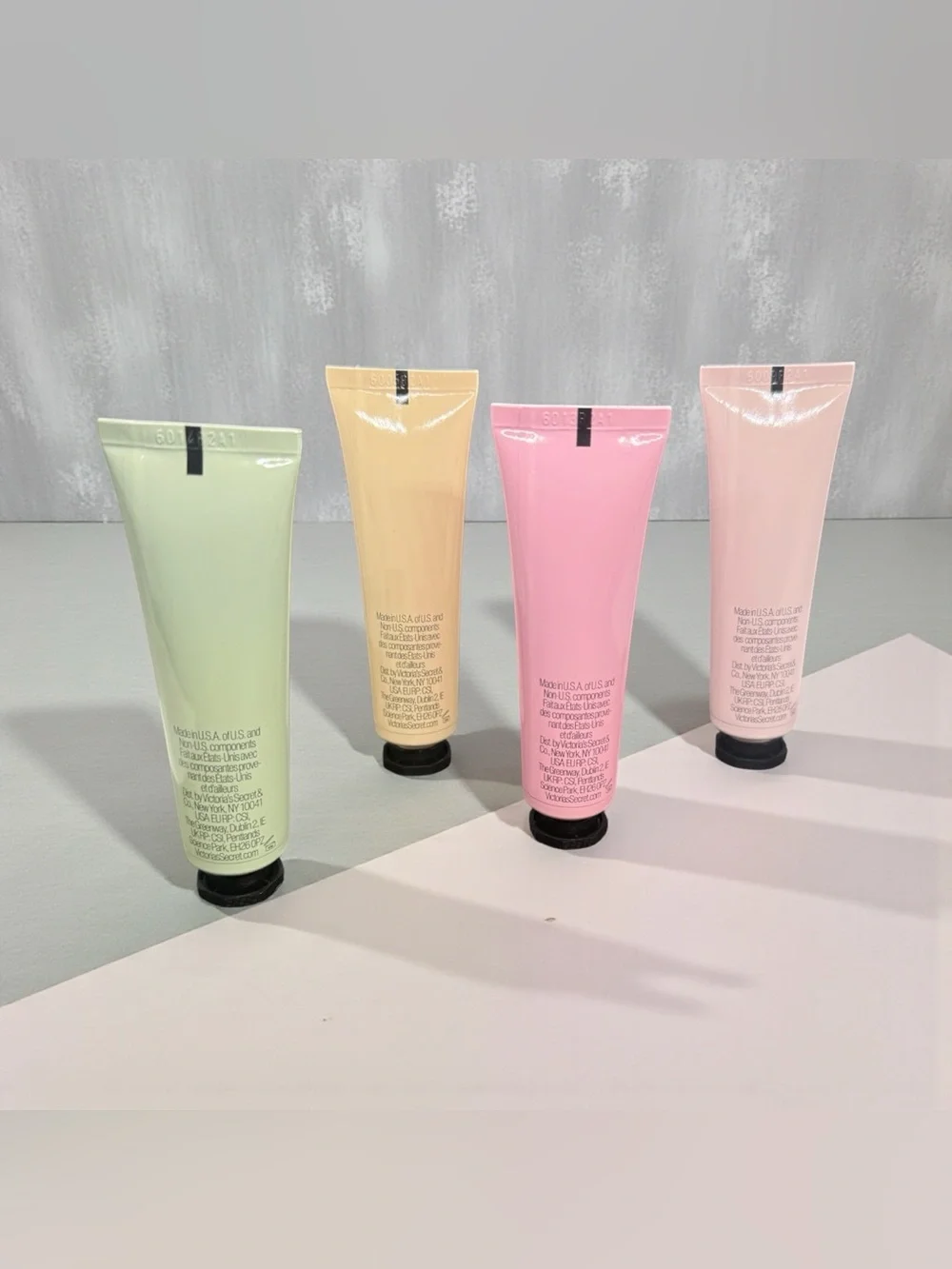 💕VICTORIA’S SECRET💕Assorted Scented Hand Creams/1 fl oz each/PICK ONE/NIP